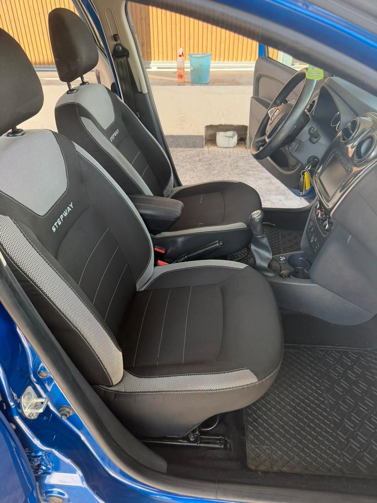 Dacia Sandero Stepway 1.0 TCe 100CV ECO-G 15th Anniversary