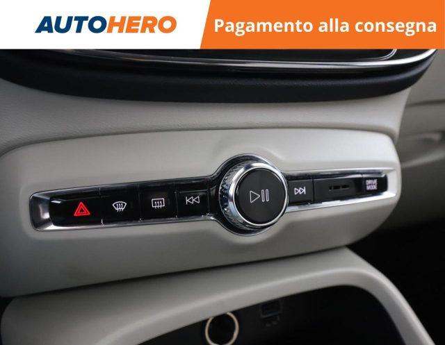 VOLVO XC40 T3 Geartronic Momentum Pro