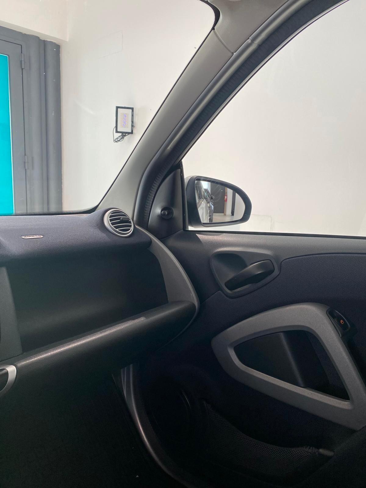 Smart ForTwo 1000 45 kW MHD coupé pure