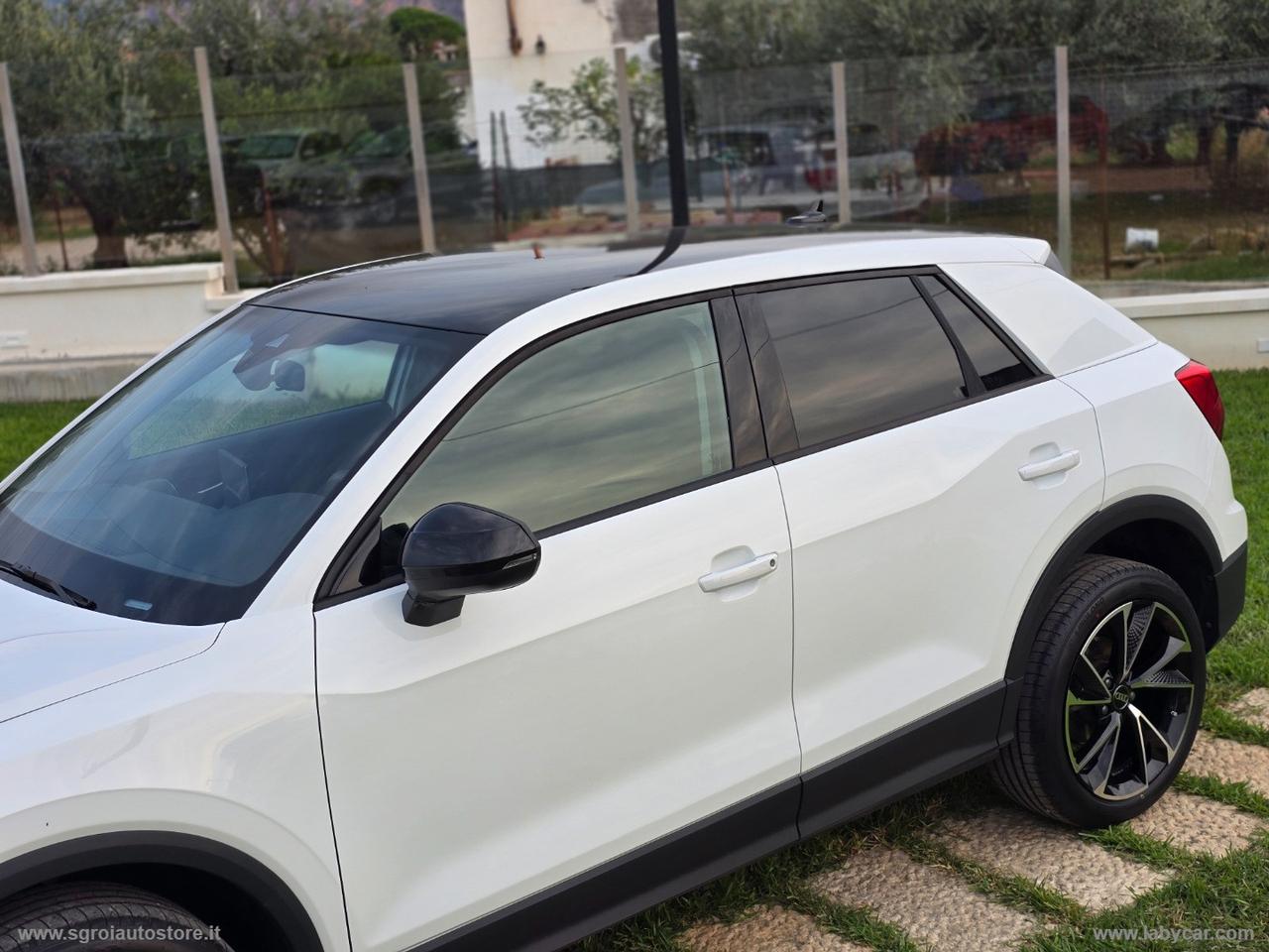 AUDI Q2 30 TDI Business Advanced