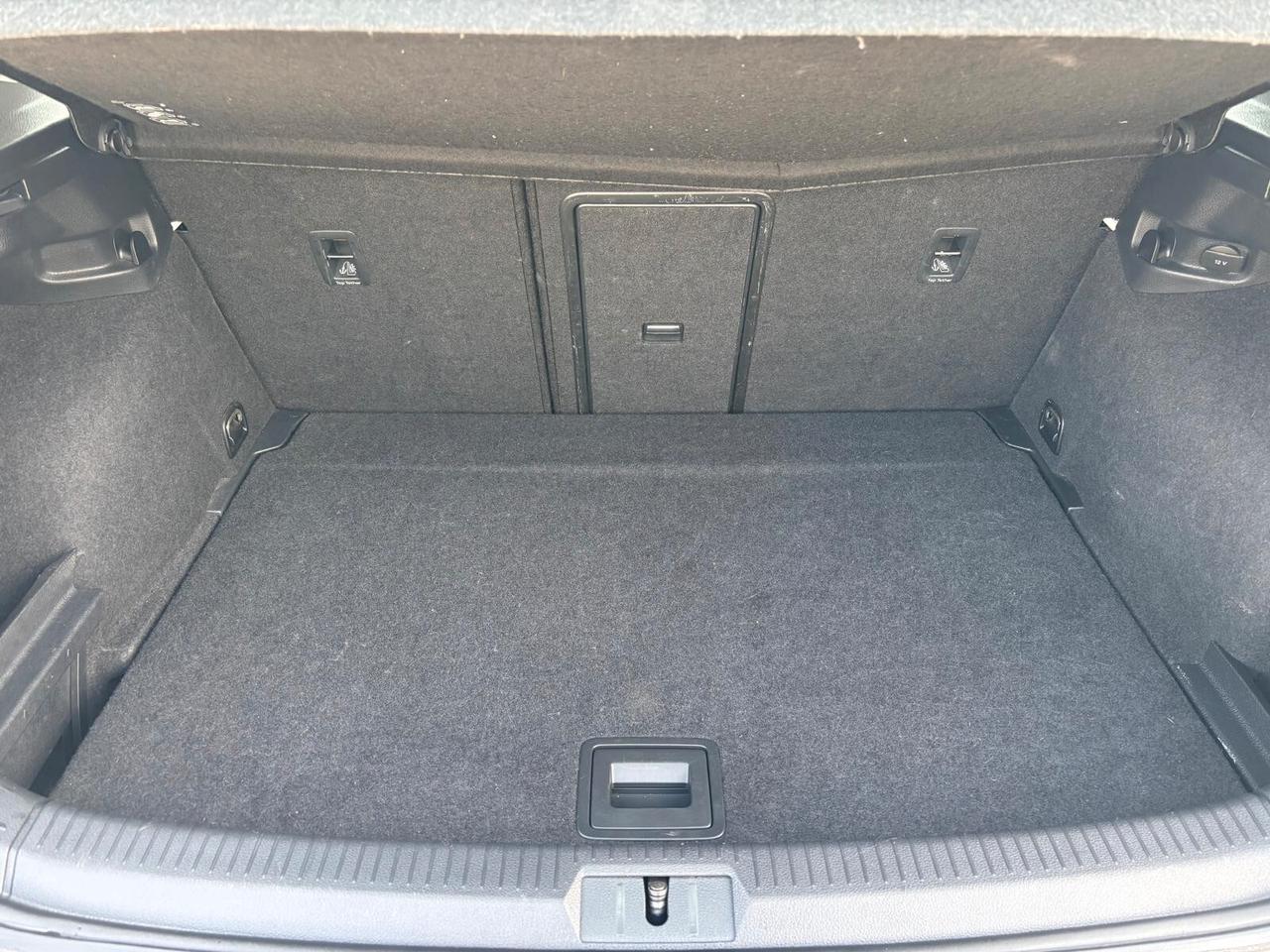 Volkswagen Golf 1.6 TDI 5 porte - 2013