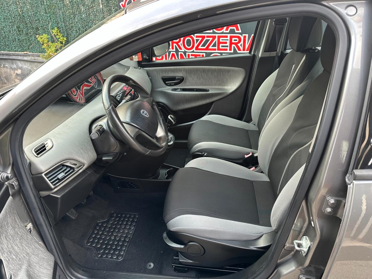 Lancia Ypsilon 1.3 MJT 16V 95 CV 5 porte S&S Platinum