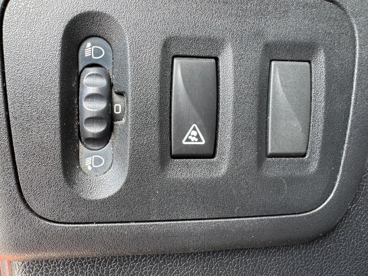 Carroatrezzi Renault Master Full aluminio 2015