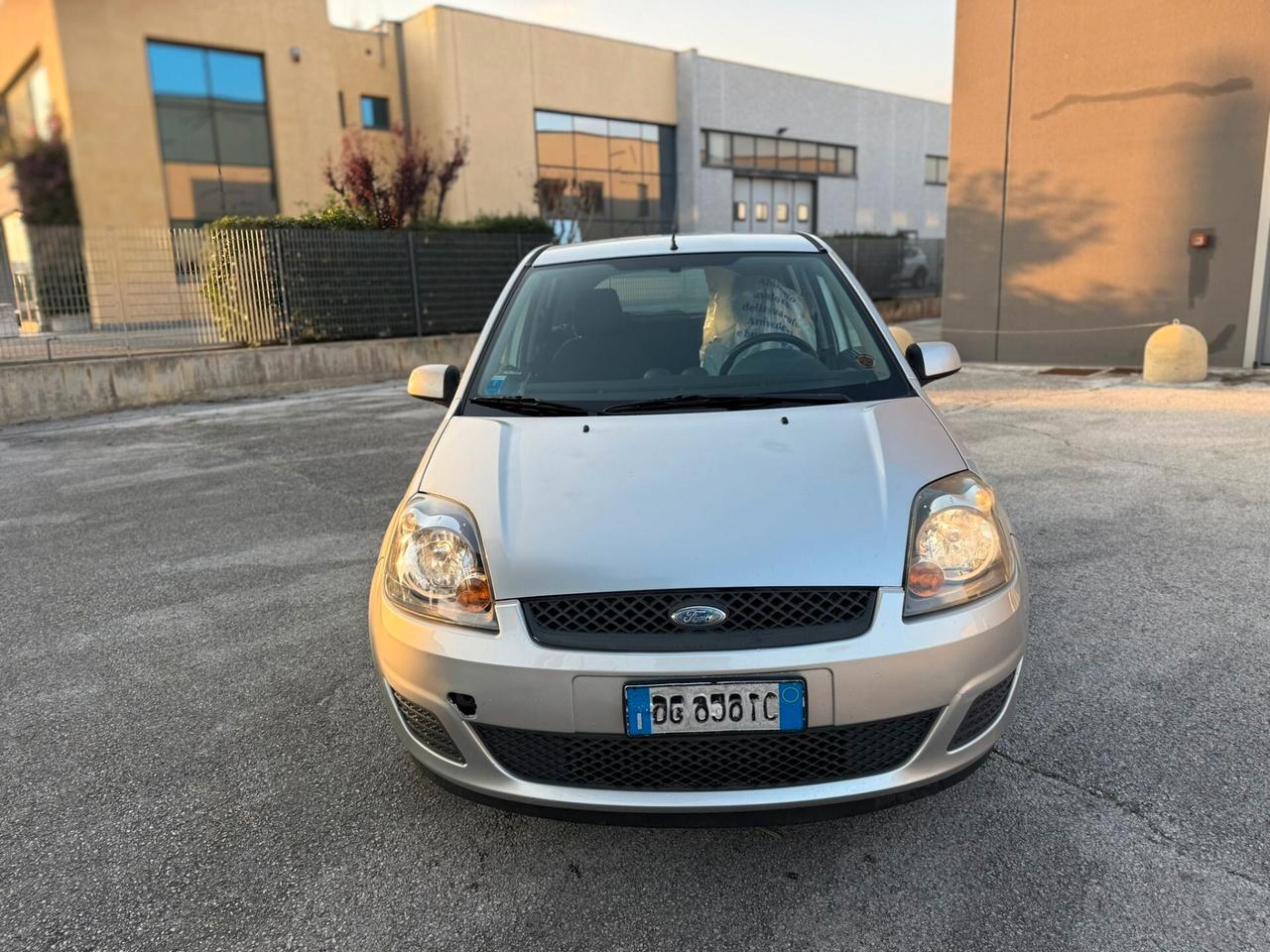 FORD FIESTA 1.2 BENZ 2007 12 MESI GARANZIA