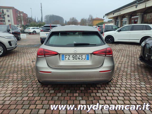 MERCEDES-BENZ A 180 d Automatic Premium 116cv