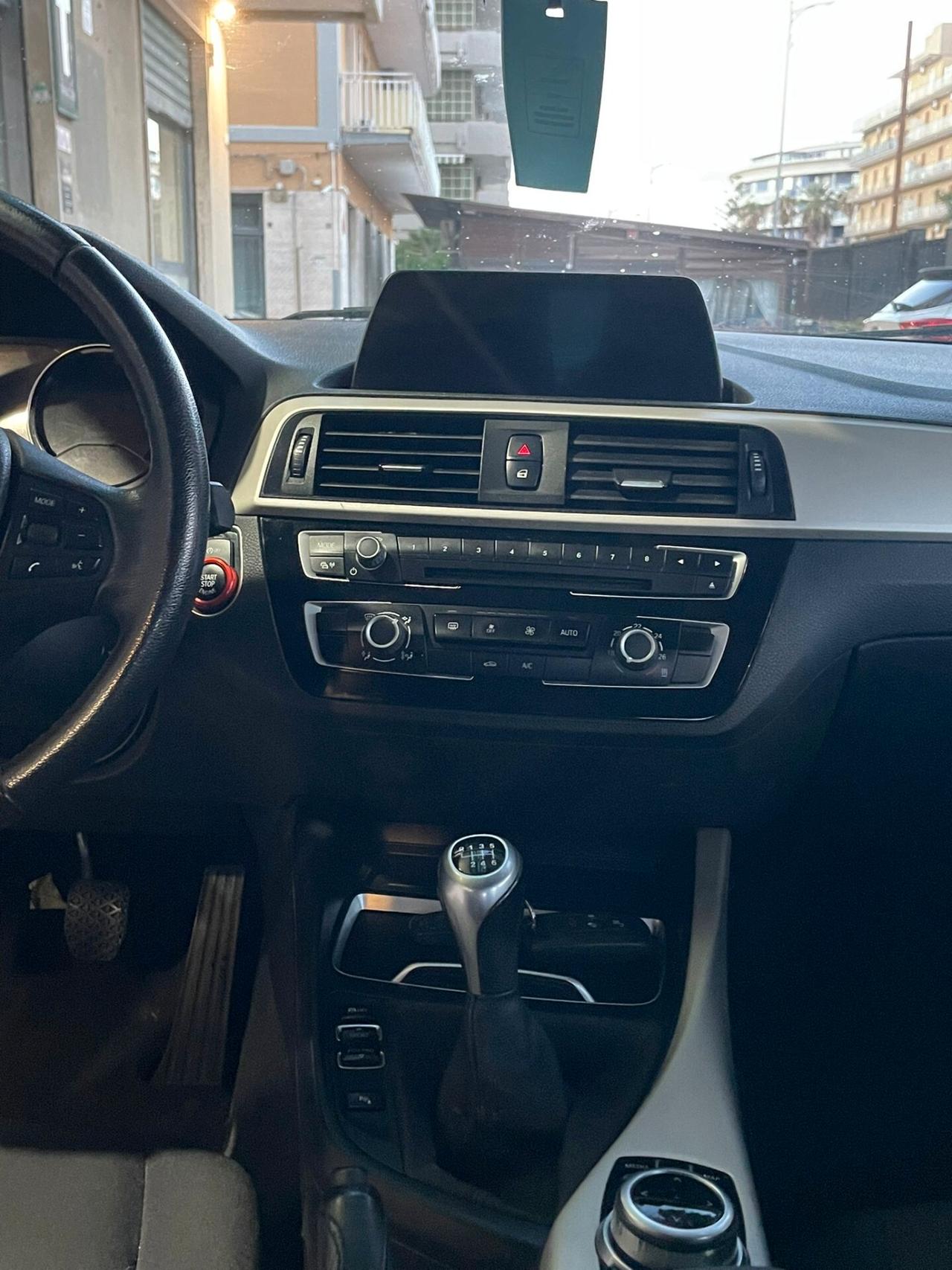 Bmw 116 118d 5p. Urban