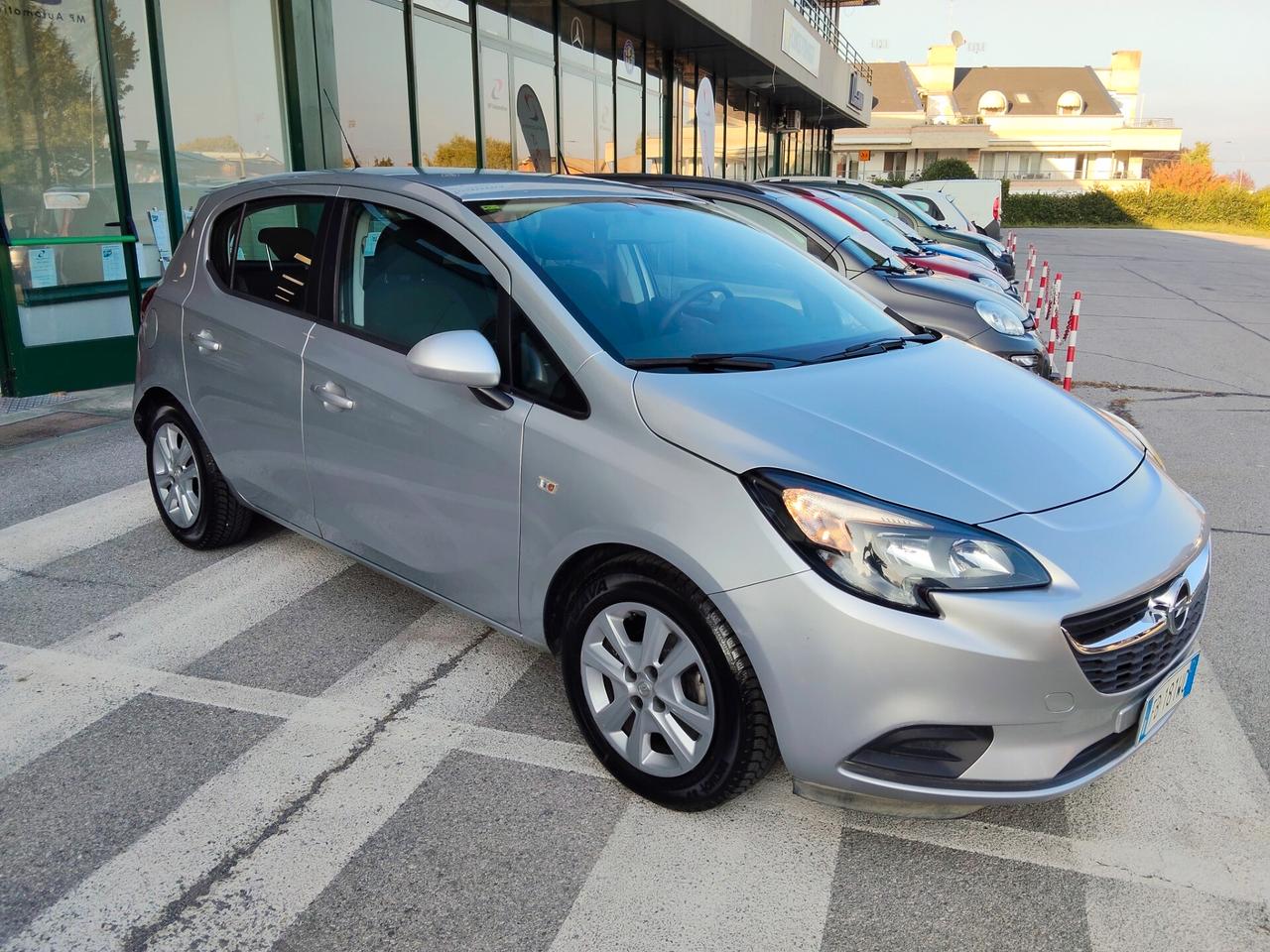 Opel Corsa 1.4 90CV cambio automatico 5 porte 40.000km
