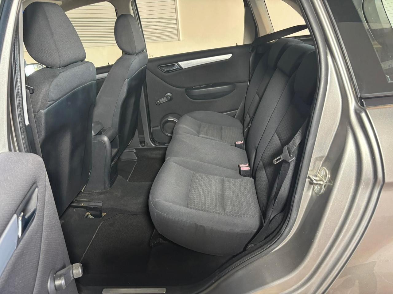 MERCEDERS CLASSE B 200 CDI