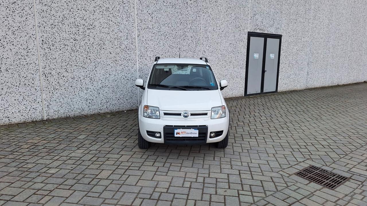 Fiat Panda 4X4 1.3 MJET Climbing Neopatentati Gancio