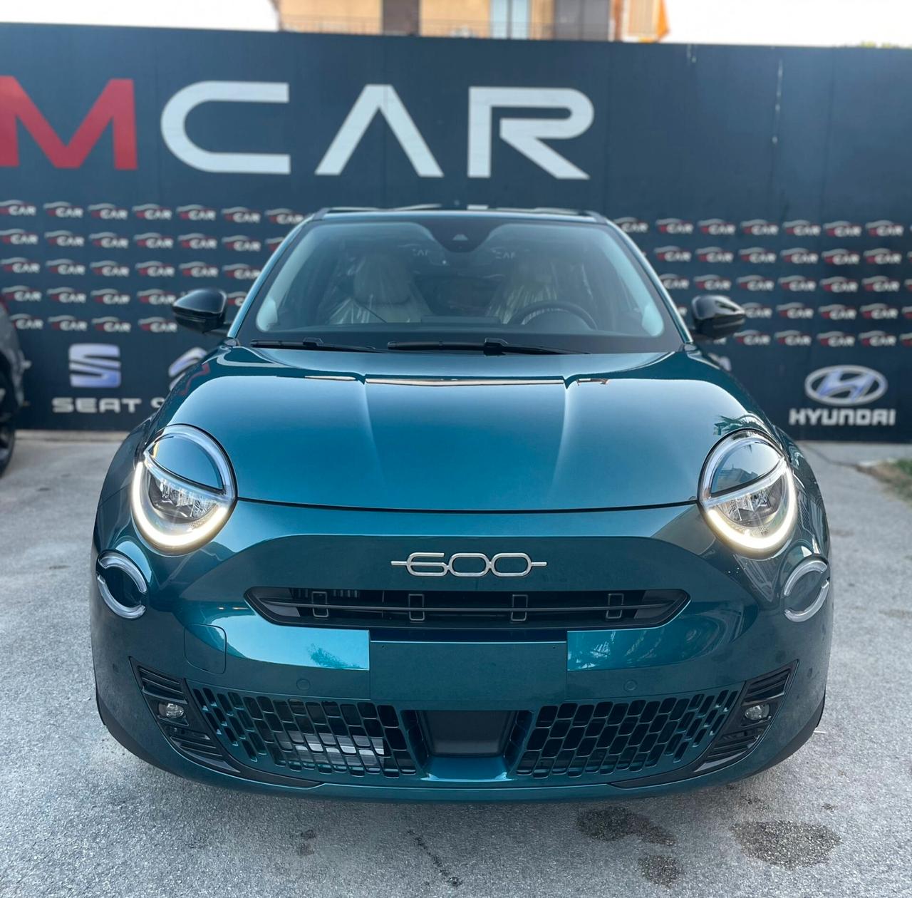 Fiat 600 Hybrid 110 CV DCT MHEV La Prima