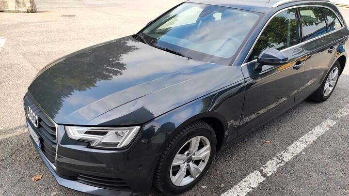Audi A4 Avant 35 TDI S tronic