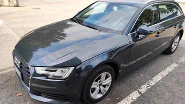 Audi A4 Avant 35 TDI S tronic