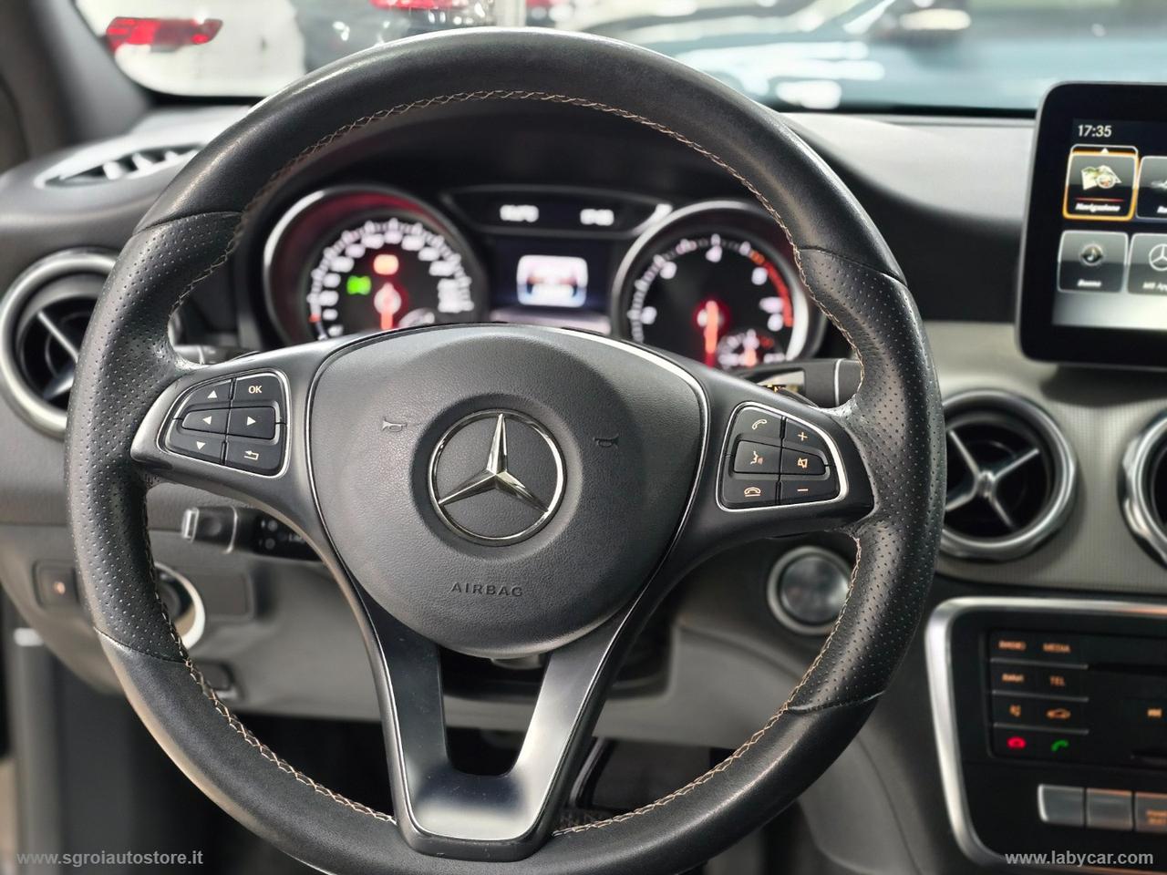 MERCEDES-BENZ GLA 200 d Automatic Sport