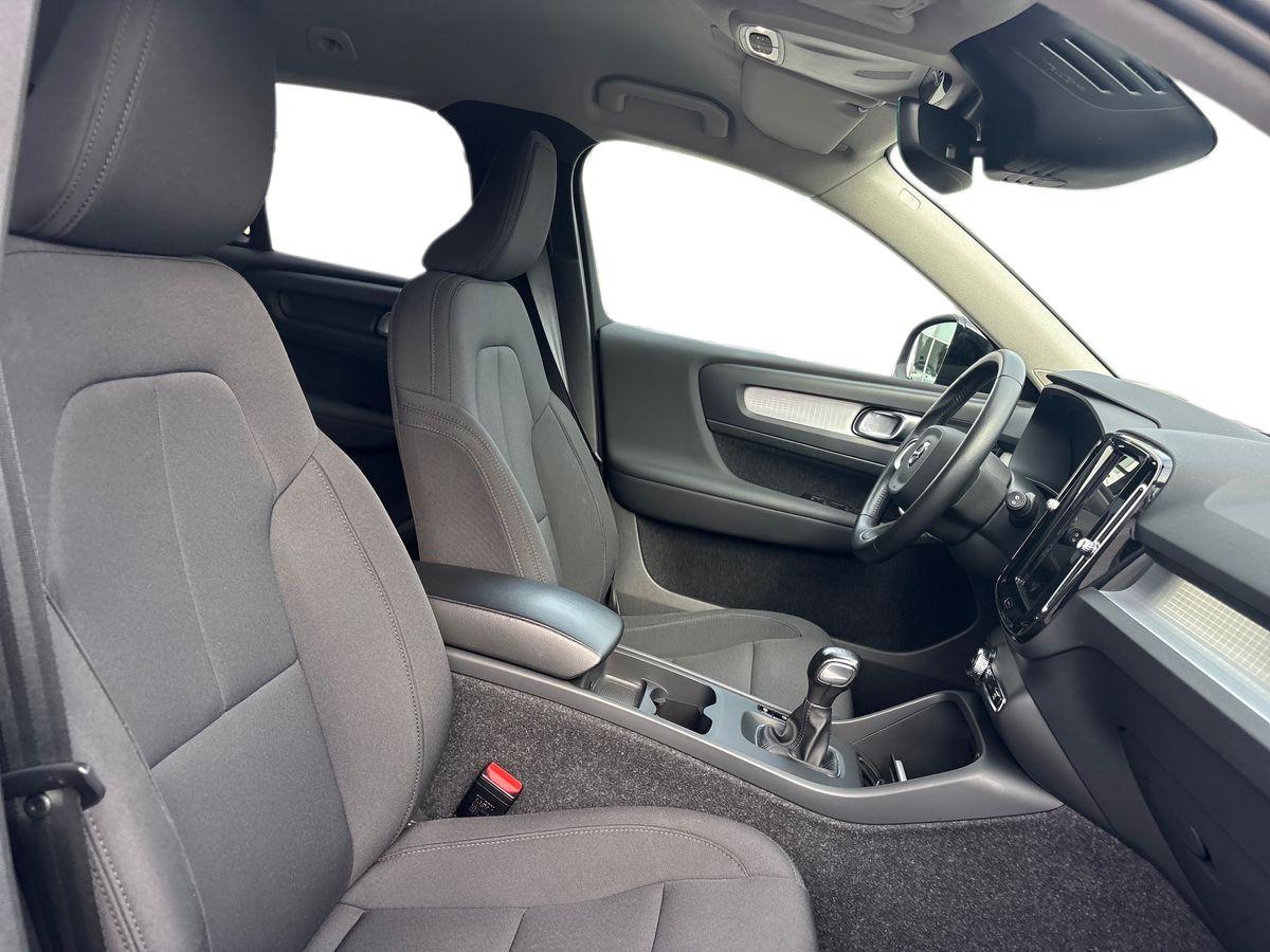 VOLVO XC40 1.5 t2 Momentum auto my21