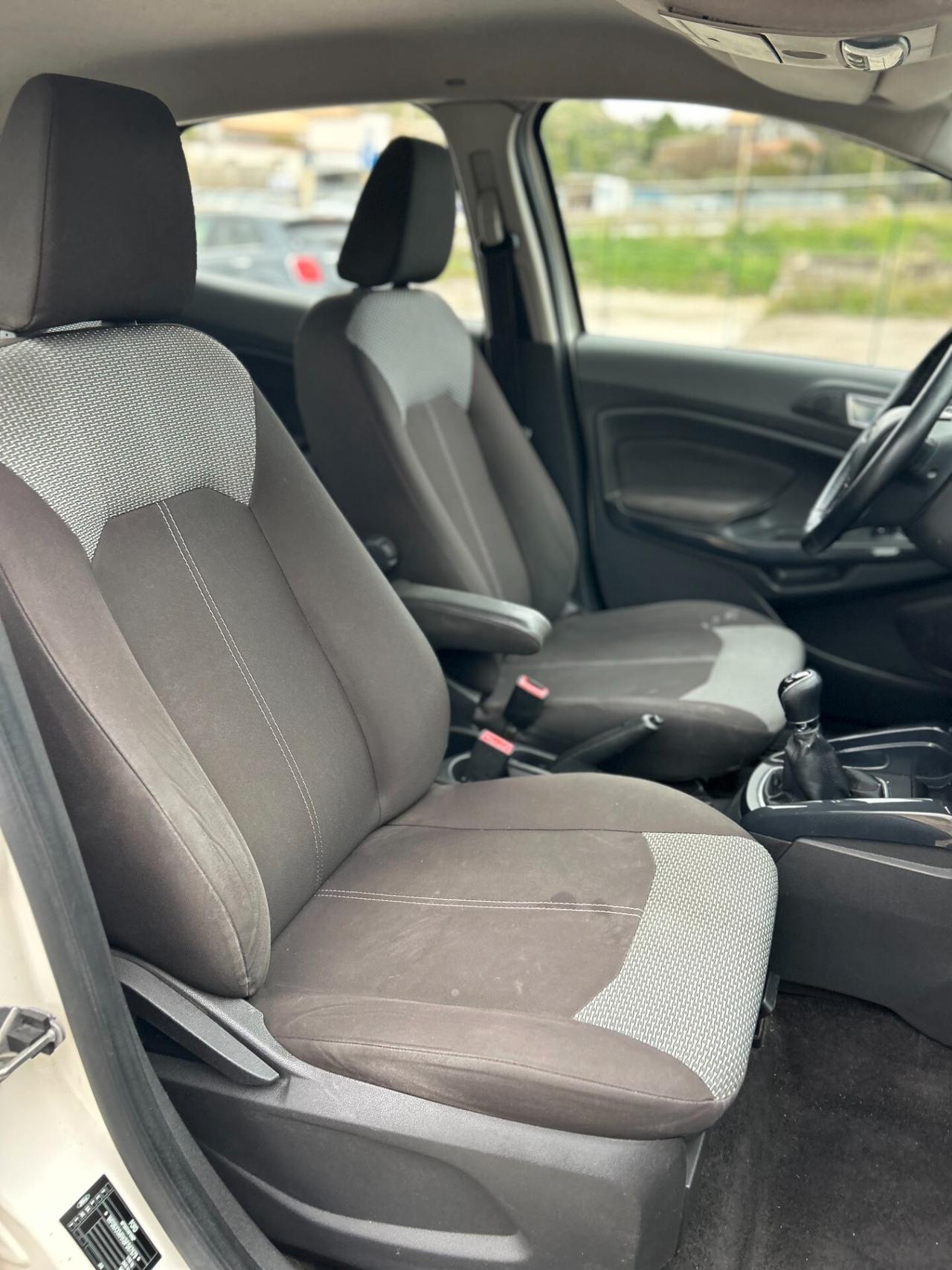 Ford EcoSport 1.5 TDCi 95 CV Business 10/2015