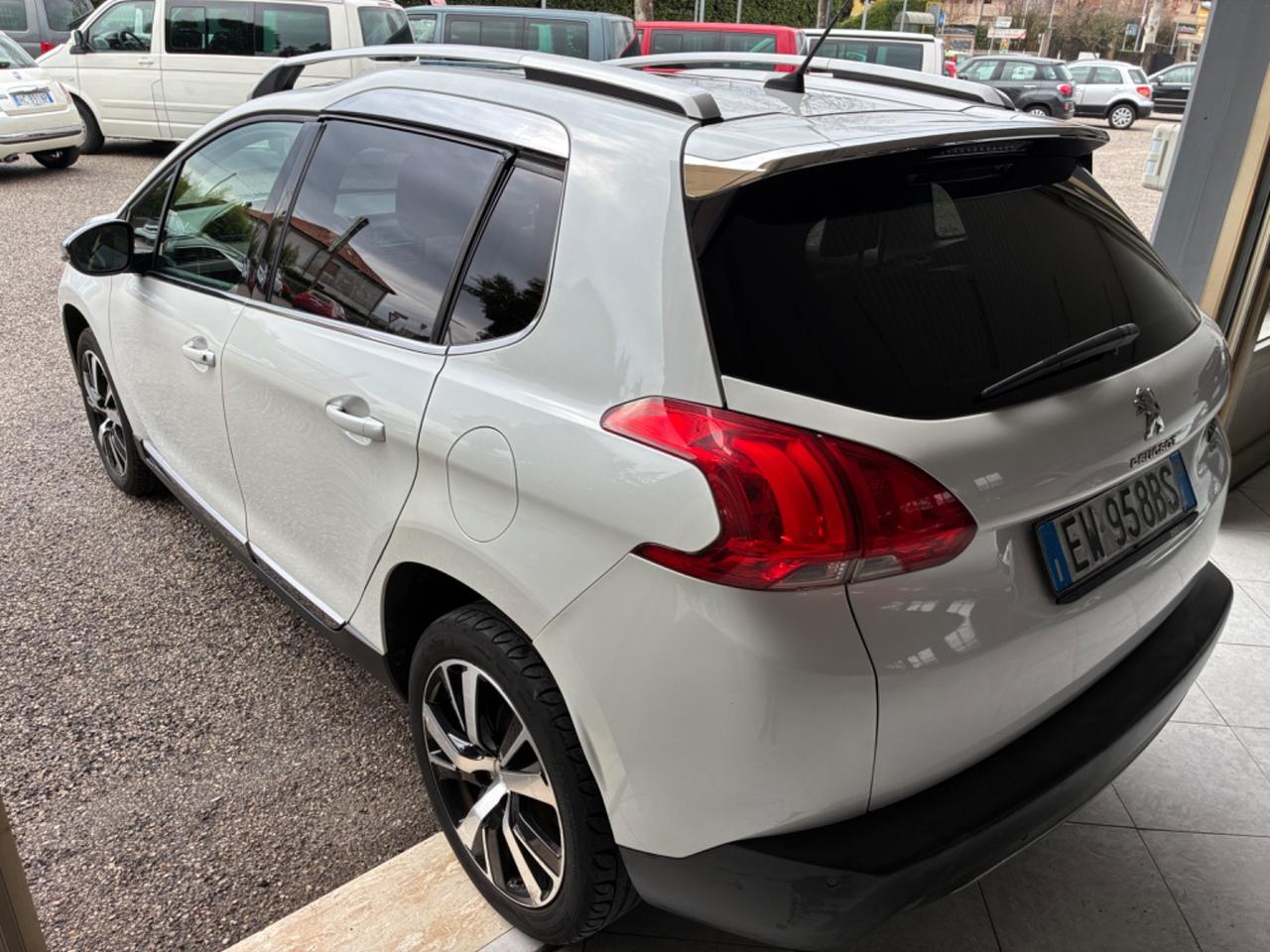 Peugeot 2008 1.6 e-HDi 115 cv Allure