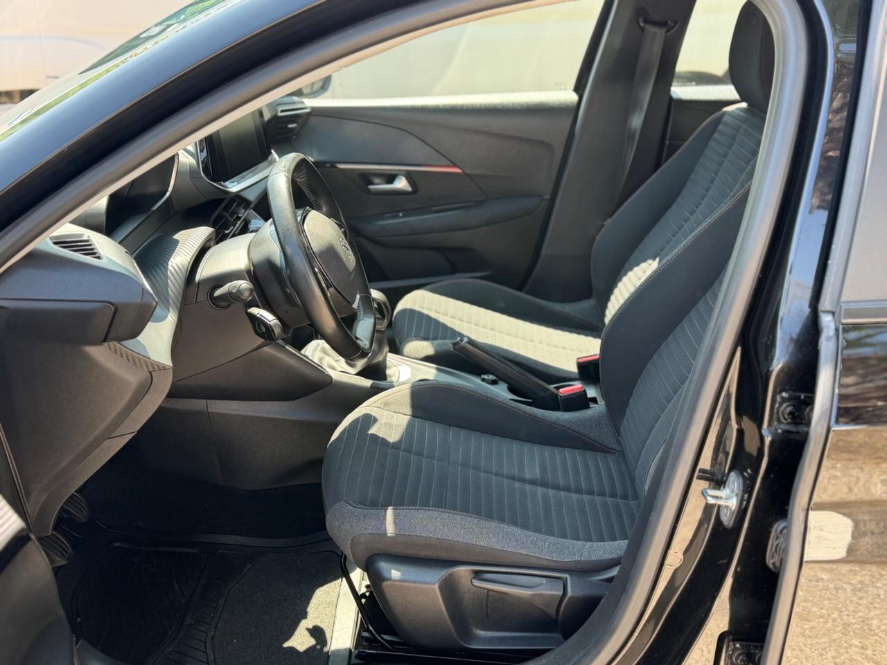 Peugeot 208 1.2 Benzina 2021