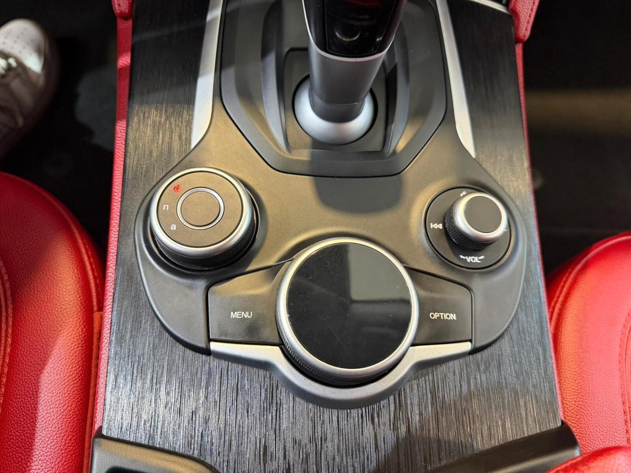 Alfa Romeo Stelvio 2.2 Turbodiesel 190 CV AT8 Q4 B-Tech