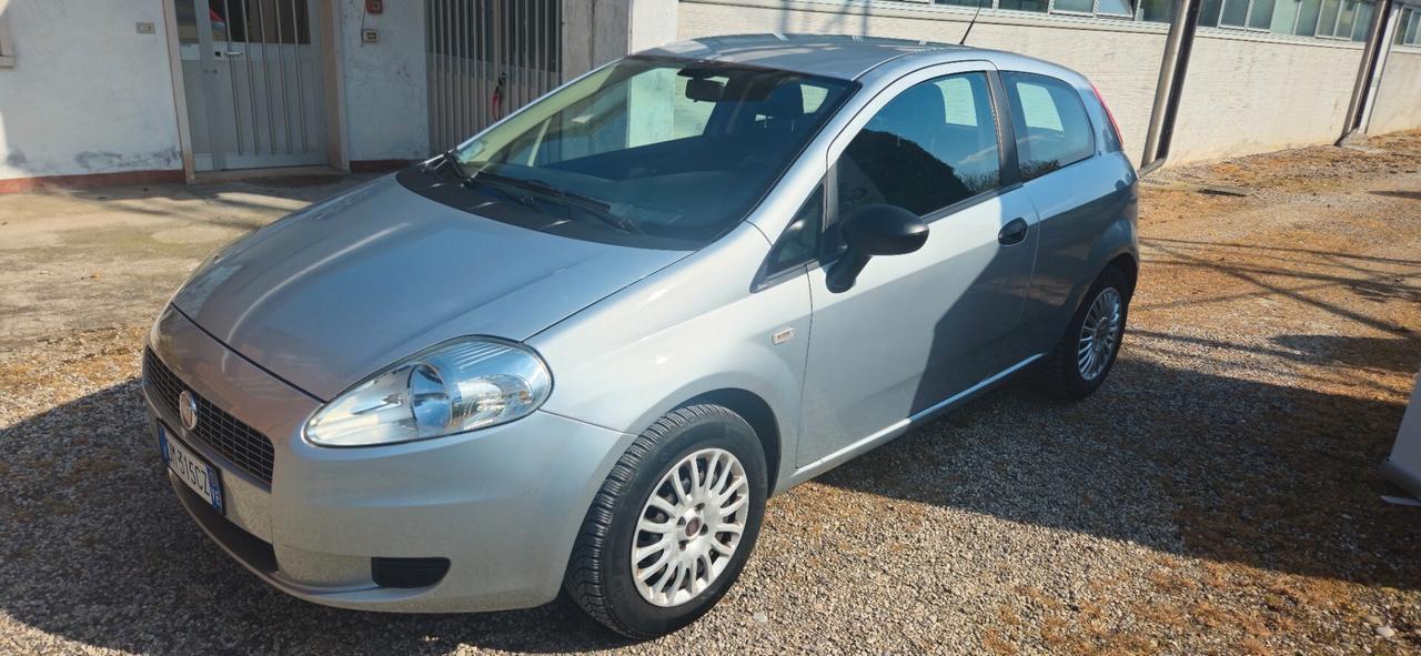 Fiat Grande Punto 1.2 B 48kw NEOPATENTATI