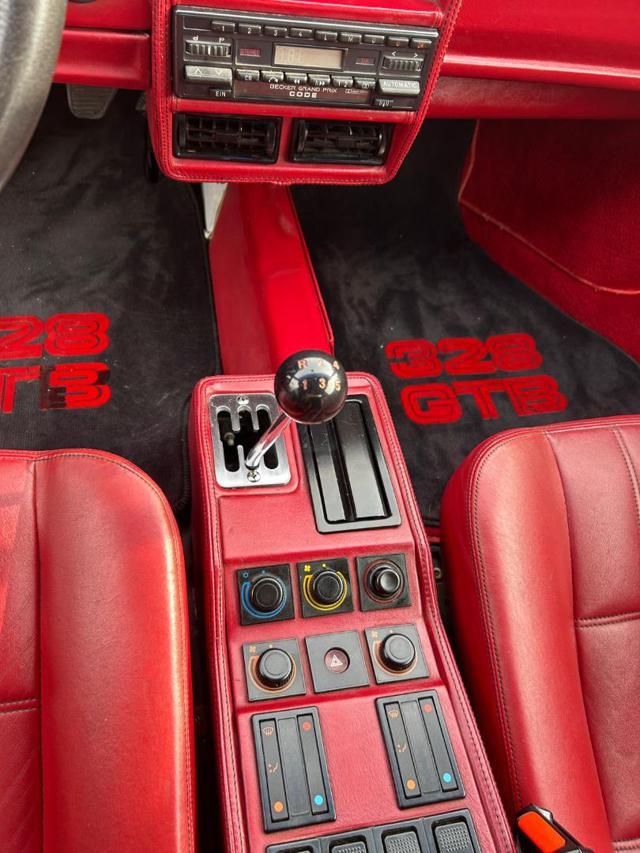 FERRARI 328 GTS