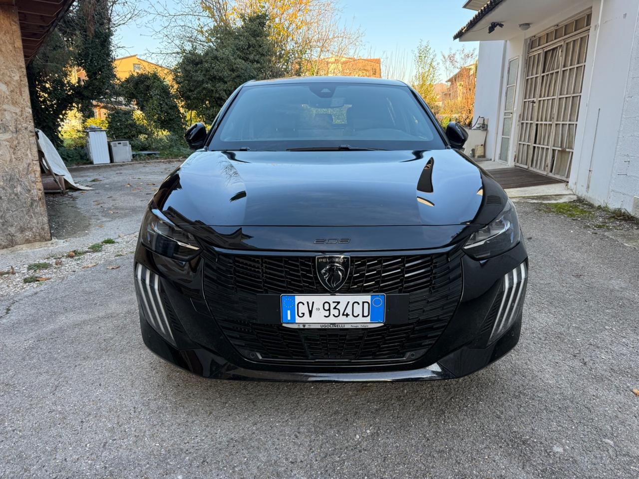 Peugeot 208 Hybrid 136 e-DCS6 GT