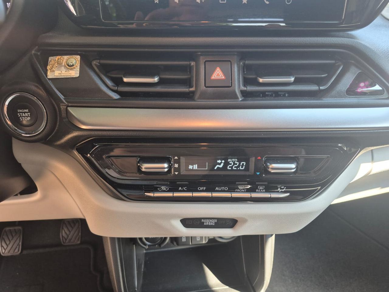 Suzuki Swift 1.2 Hybrid Top *SOLO 2.400KM*