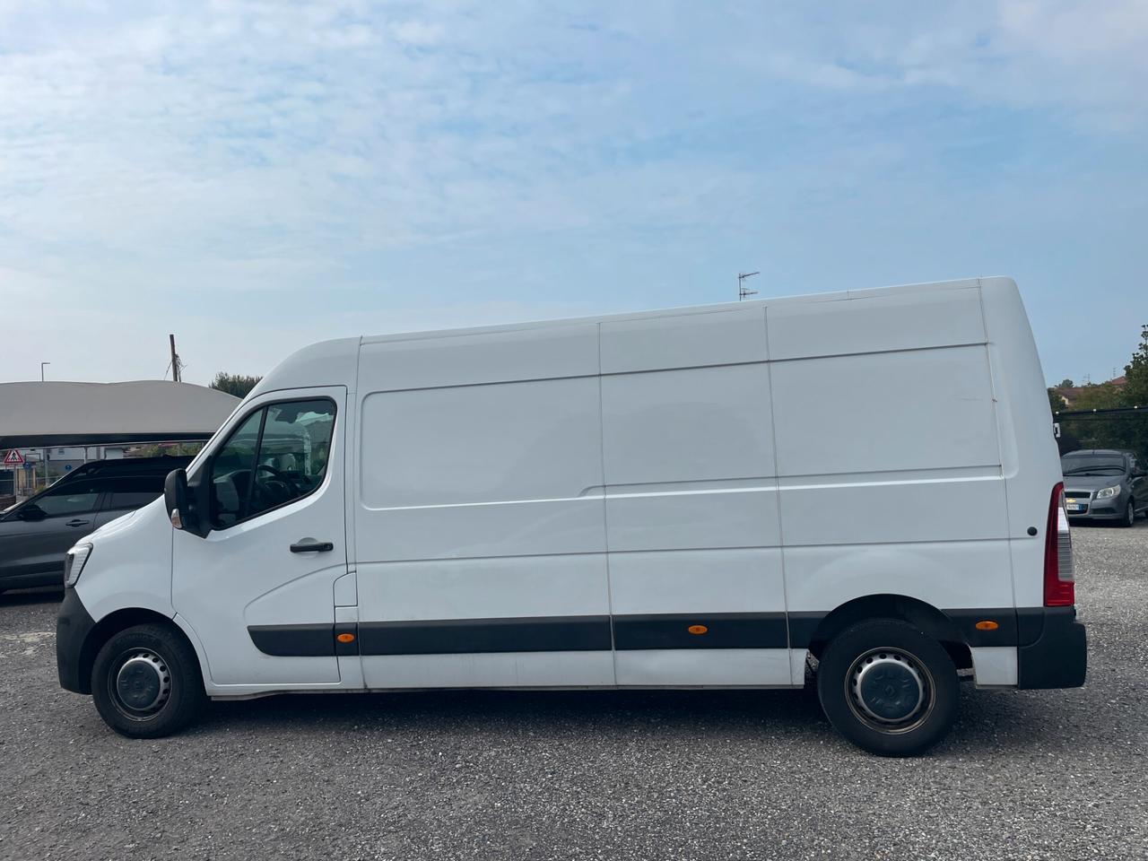 Renault Master T35 2.3 Energy dci 136 cv L3H2