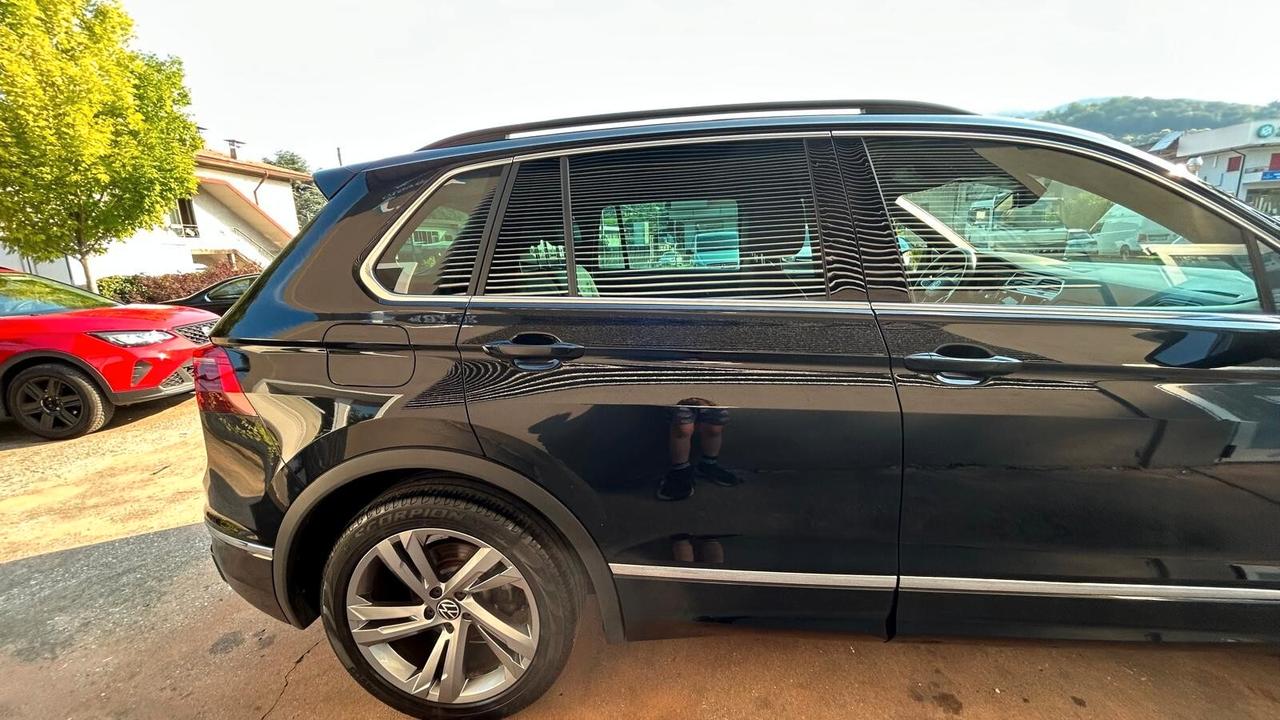 Volkswagen Tiguan 2.0 tdi R-Line 150cv dsg - FULL OPTIONAL