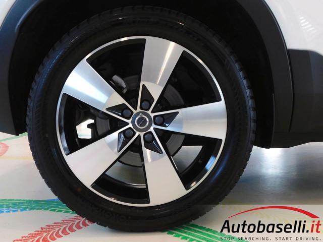 VOLVO XC40 2.0T4 190CV GEARTRONIC MOMENTUM AUTOMATICA