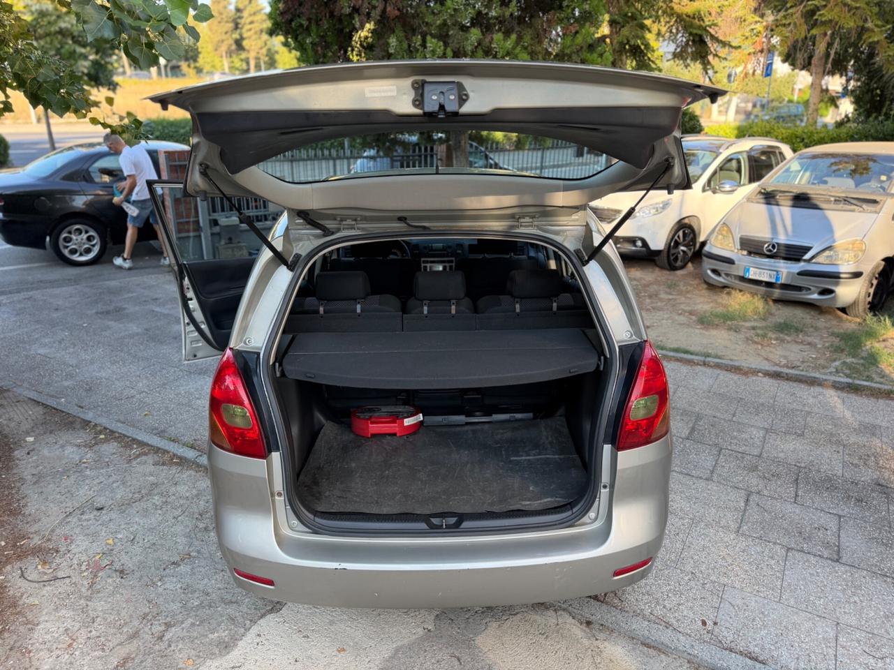 Toyota Corolla Verso 1.8 16V