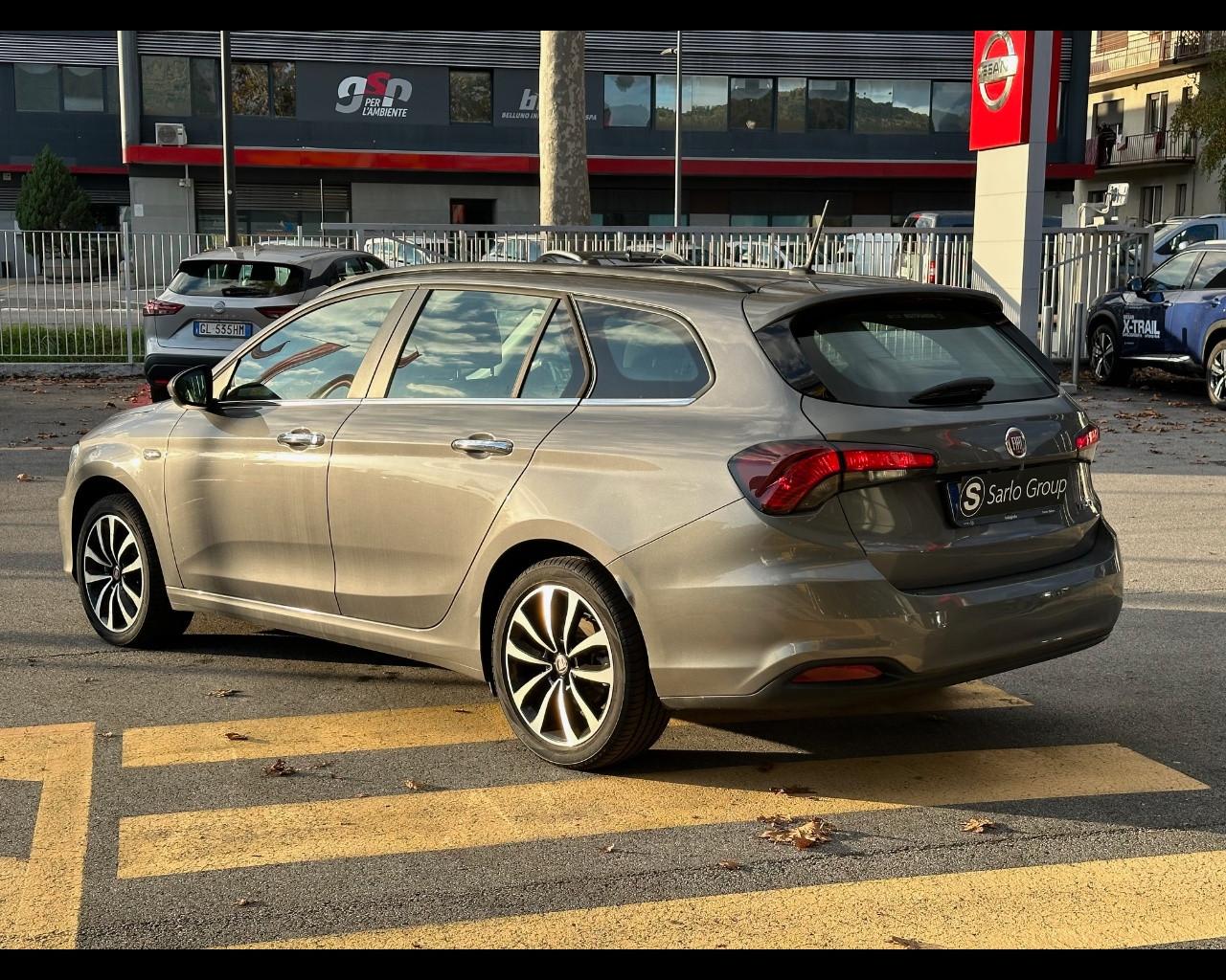 FIAT Tipo (2015-->) - Tipo 1.6 Mjt S&S SW Lounge