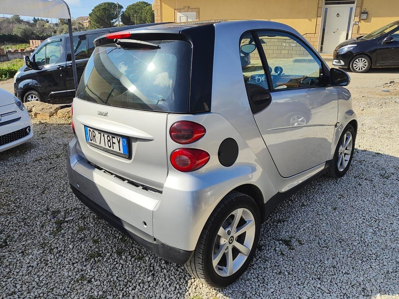 Smart ForTwo 1000 62 kW coupé passion