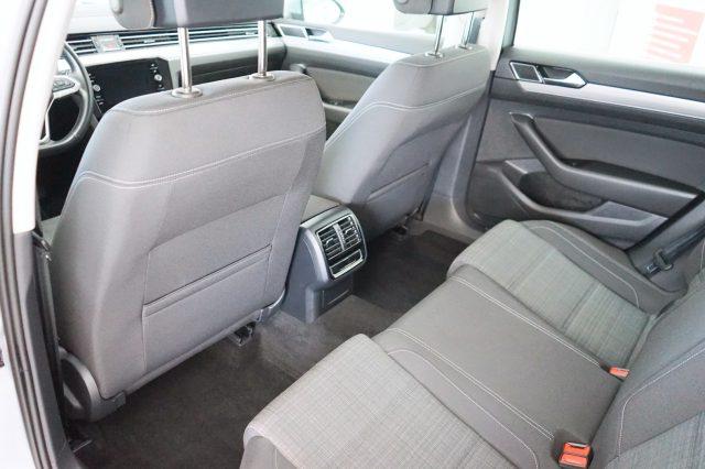 VOLKSWAGEN Passat Variant 2.0 TDI SCR 122 CV EVO DSG Business