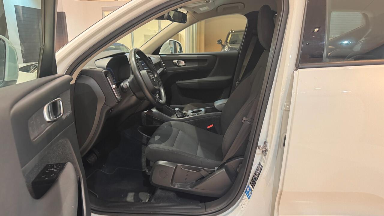 Volvo XC40 T2 1.5 140CV AUTOMATICO - 2021
