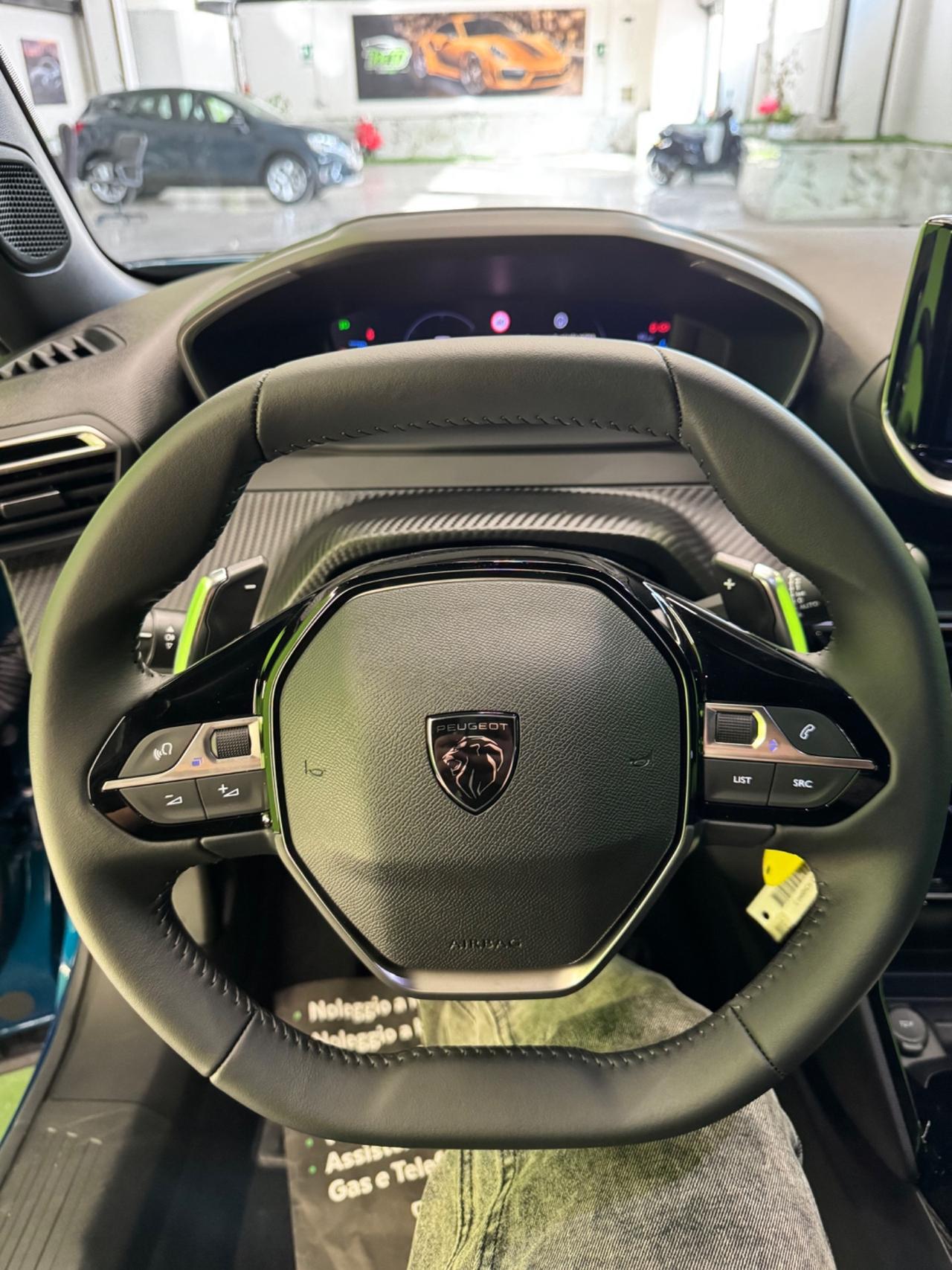 Peugeot 2008 PureTech 130 S&S EAT8 Style