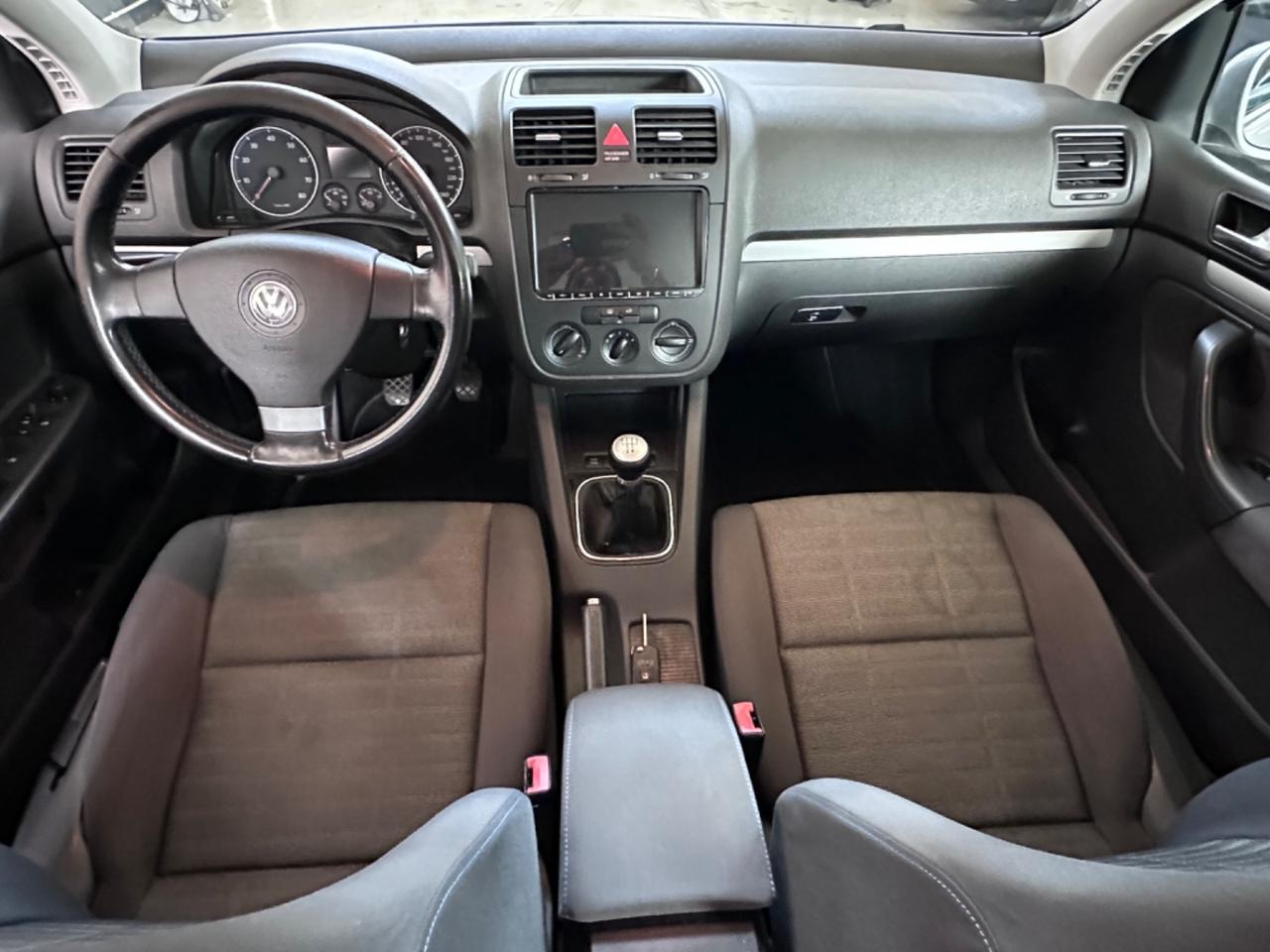 Volkswagen Golf 1.6 5p. Comfortline