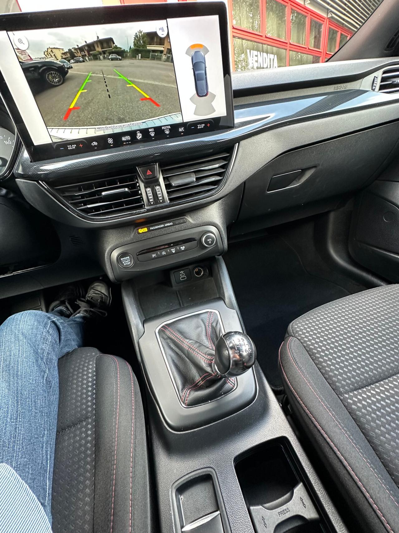 Ford Focus SW 1.0 ecoboost hybrid ST-Line 125cv ok neopat.