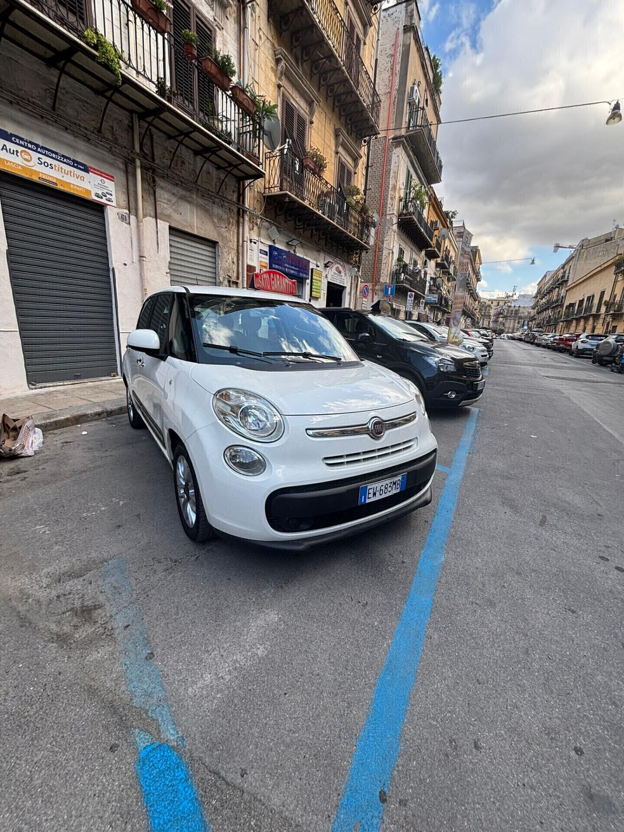 Fiat 500L 1.4 95 CV Lounge FINANZIABILE