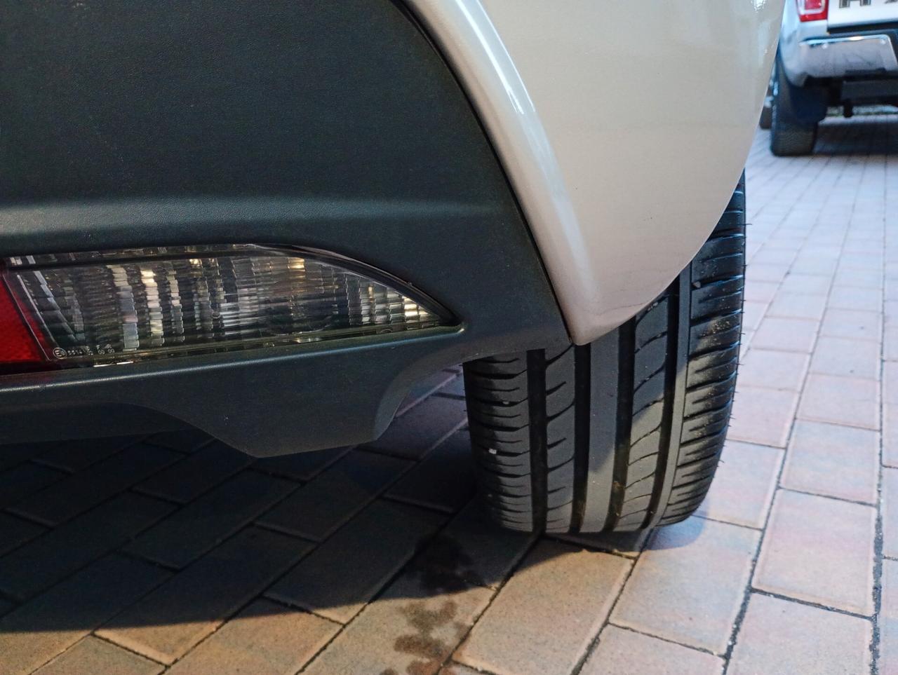 Alfa Romeo MiTo 1.4 Turbo 135 CV M.air S&S Distintive Sport Pack