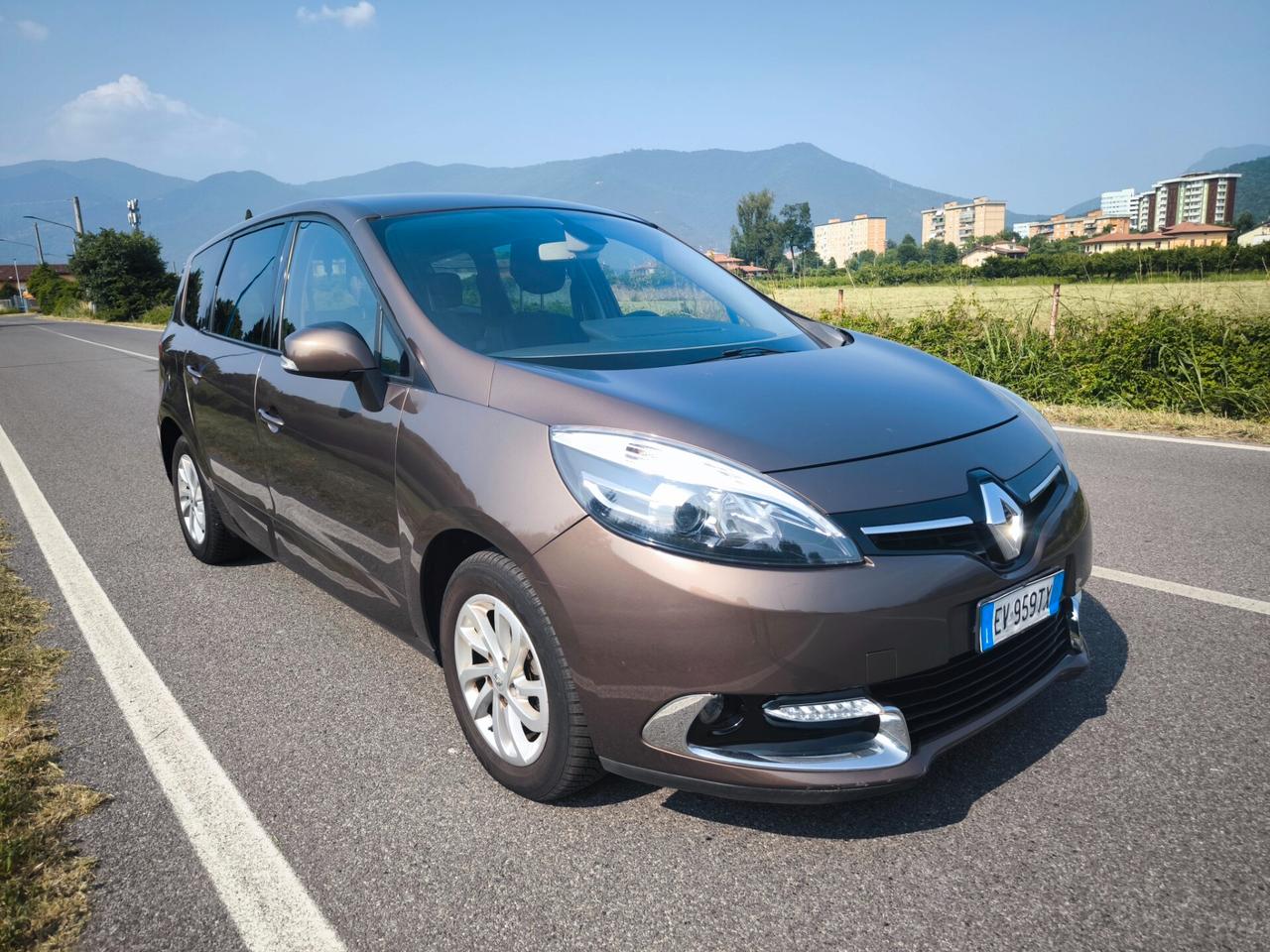 RENAULT SCENIC 1,5 DCI ENERGY - 110CV-7 POSTI-