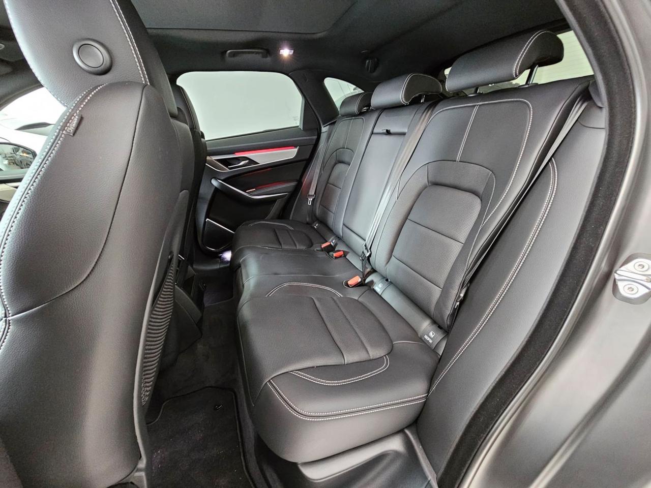 Jaguar F-Pace 2.0 D204 R-Dynamic SE awd auto c.20" TETTO Apr. LED