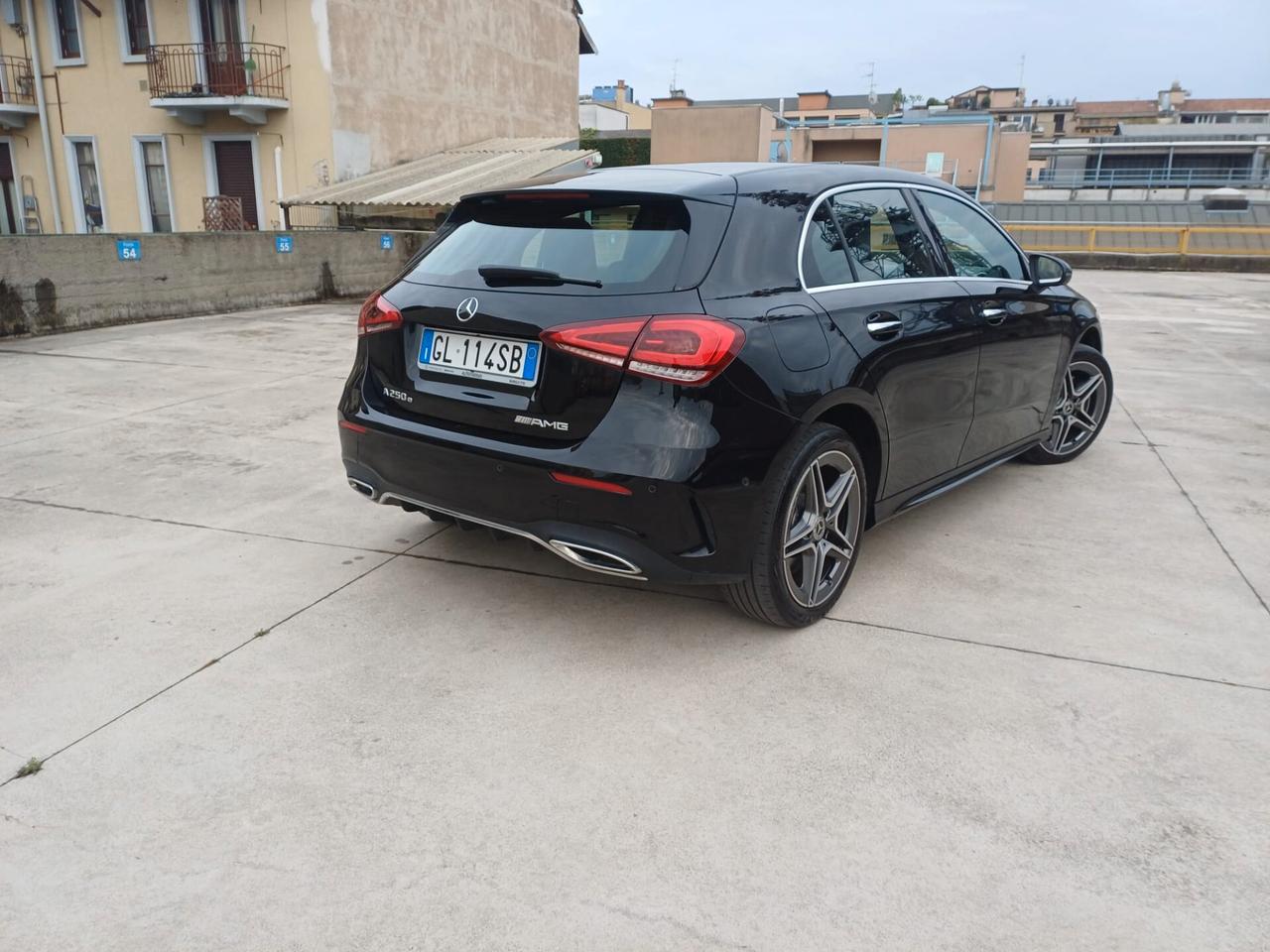 Mercedes-benz A 250 e hybrid EQ Premium