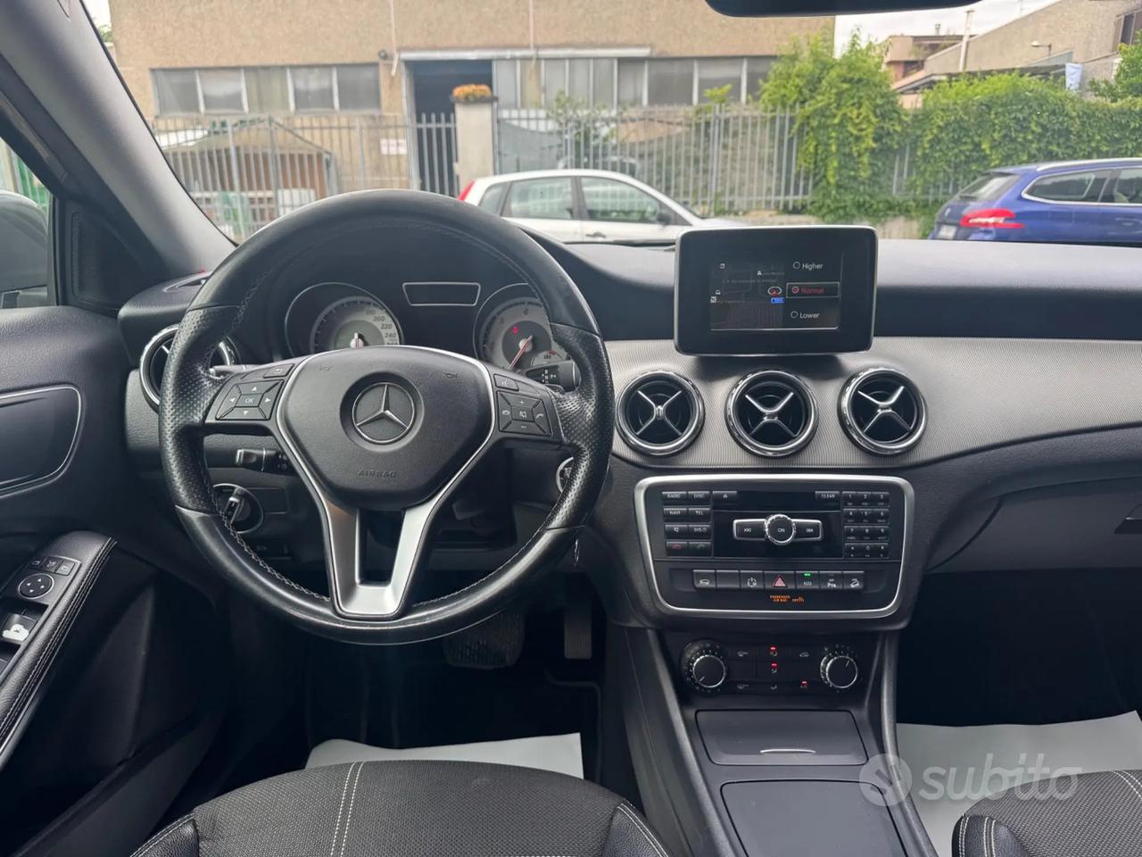 Mercedes-benz GLA 220 CDI Automatic 4Matic Premium