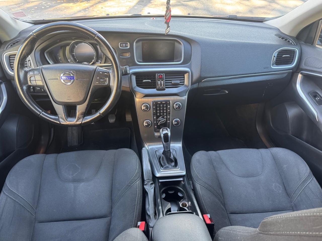 Volvo V40 D2 R-design 1.6 D neopaten garanzia 12m