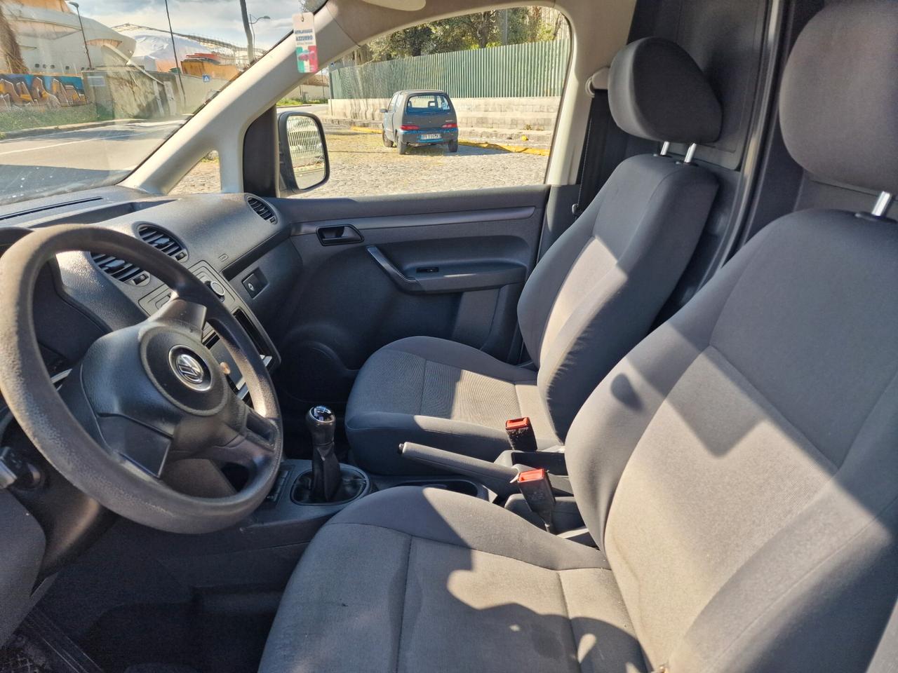 Volkswagen caddy 1.6 TDI 2015