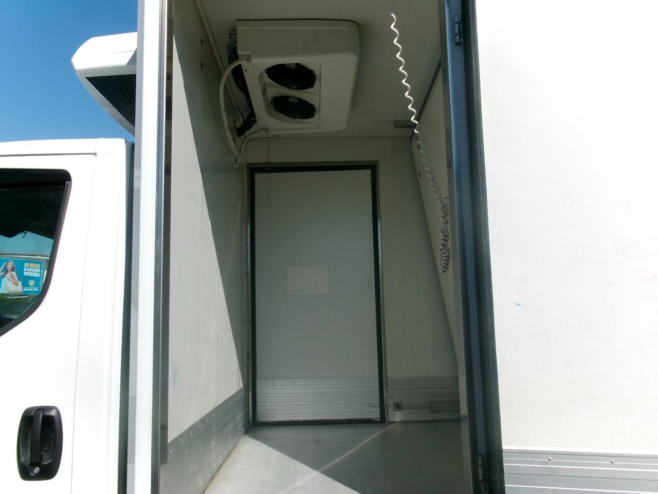 Iveco Daily 35C15 3000 150CV E6 FRIGO ATP FRCX -20° 01/2027 6 PEDANE