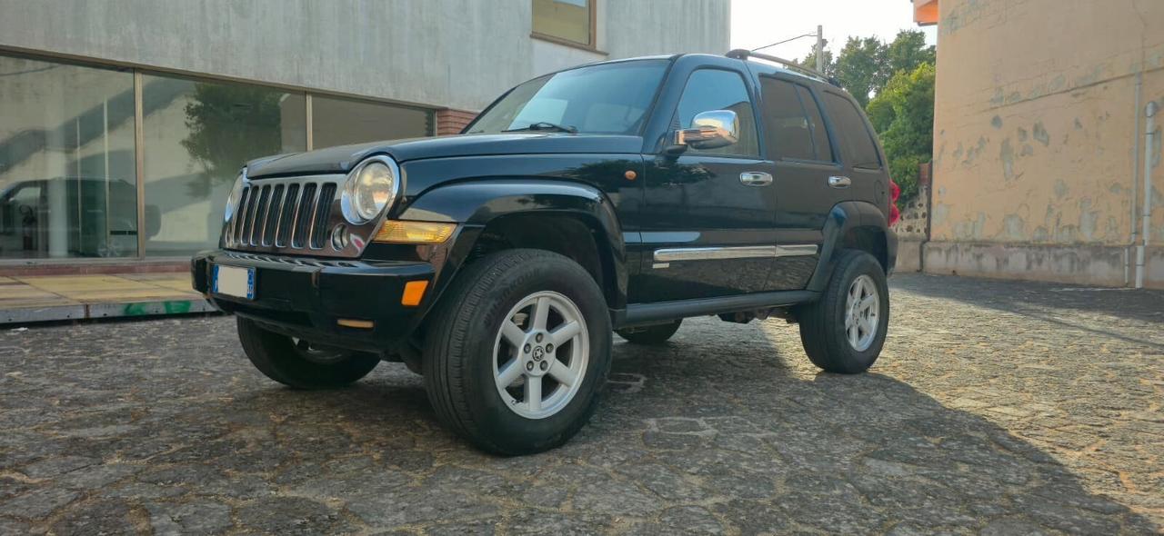JEEP CHEROKEE 2.8 CRD LIMITED
