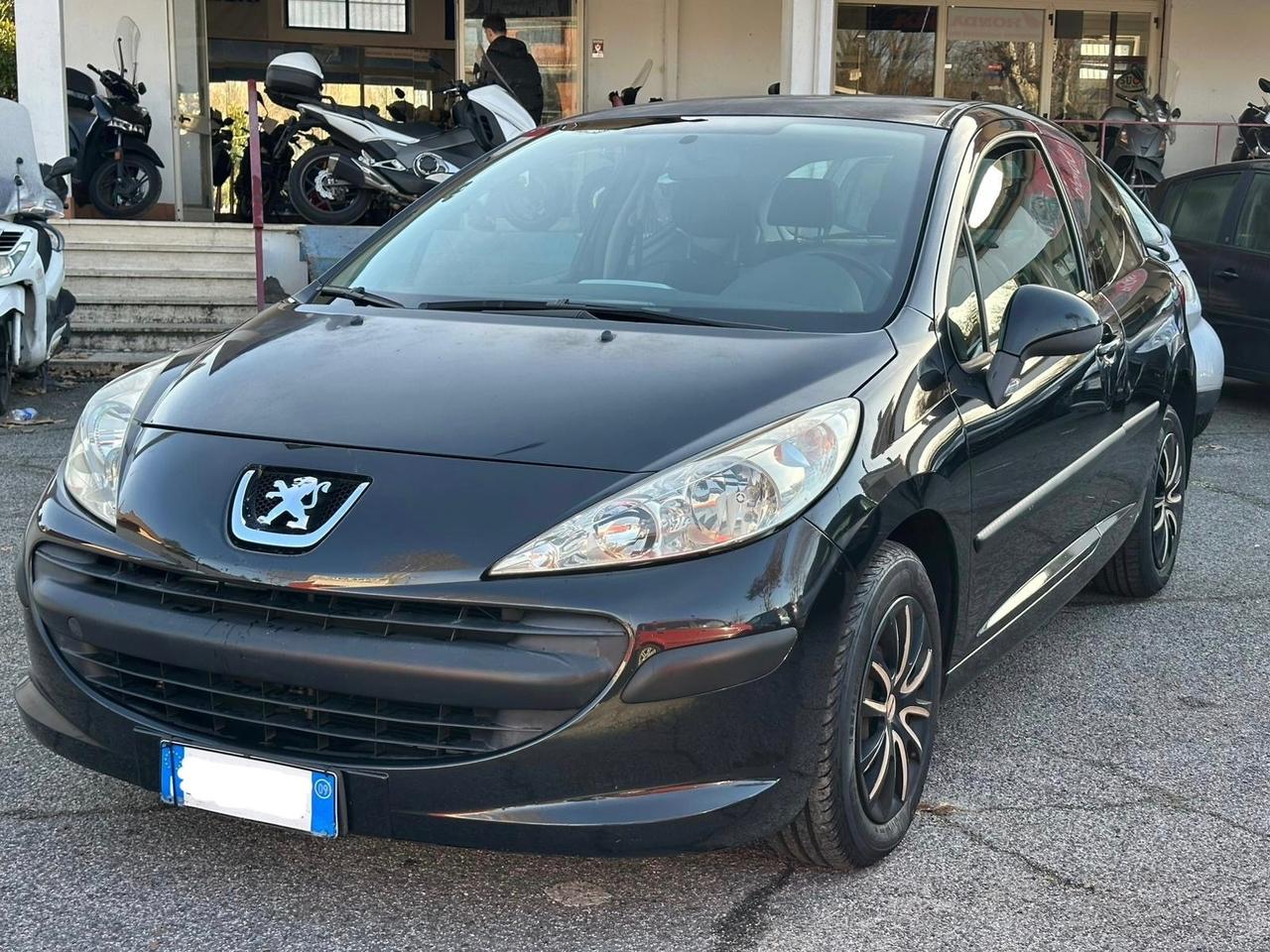 Peugeot 207 1.4 bezina