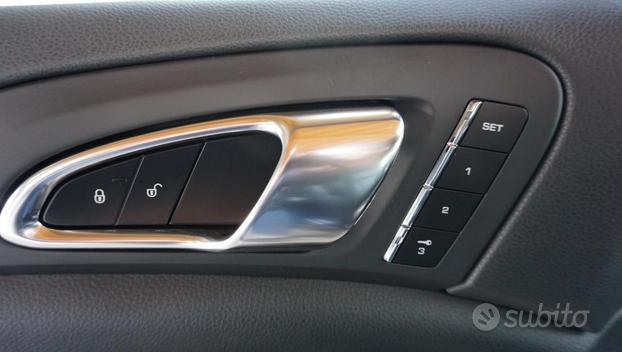 PORSCHE Cayenne 3.0 Diesel 250CV Platinum Editio
