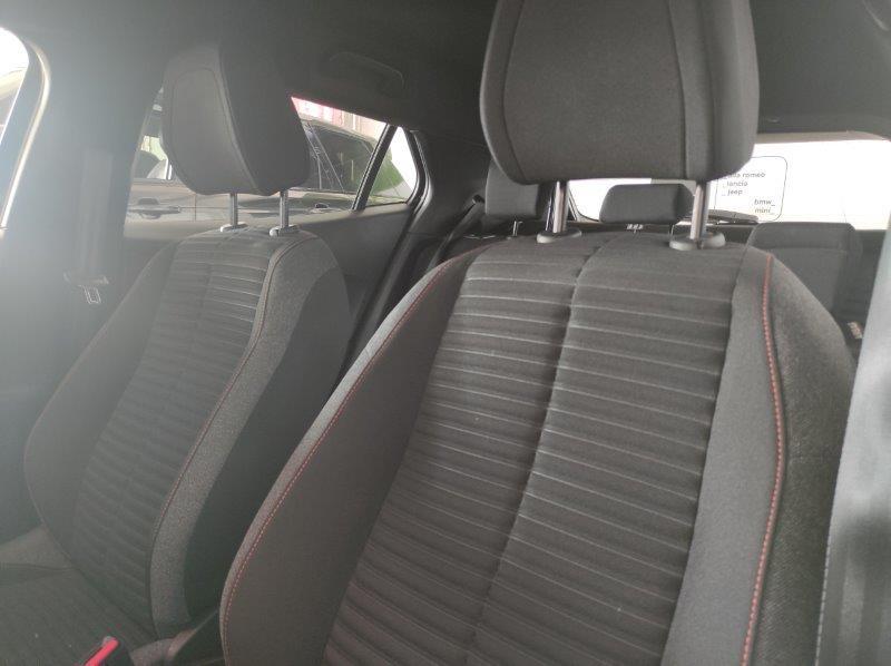 PEUGEOT 2008 2ª serie - 2008 PureTech 130 S&S EAT8 Active Pack